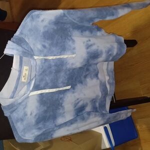 😁3/$12 Hollister fleece Hooded Top